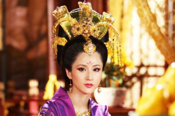  小萨25+10国王稳居西部前三  