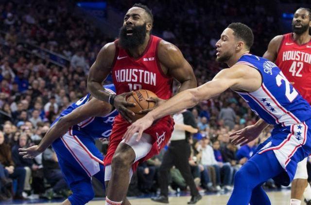  76人哈登三双难救主 尼克斯终结连败  